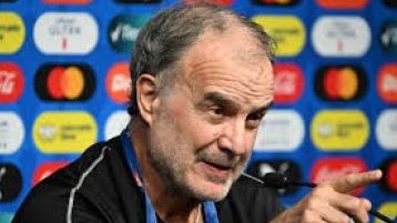 "El fútbol es propiedad popular", la fuerte reflexión de Bielsa antes del triunfo de Uruguay vs Brasil