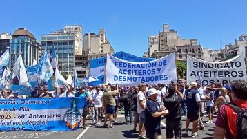 Aceiteros confirmaron un paro nacional y reclaman al Gobierno por las paritarias
