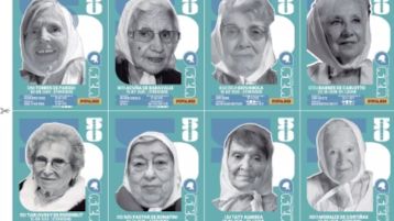 A 50 años de la última dictadura, un artista gráfico creó un álbum de figuritas de las Abuelas y Madres de Plaza de Mayo